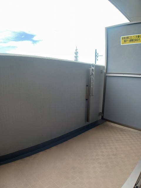 ユリウス　湊町 ベランダ