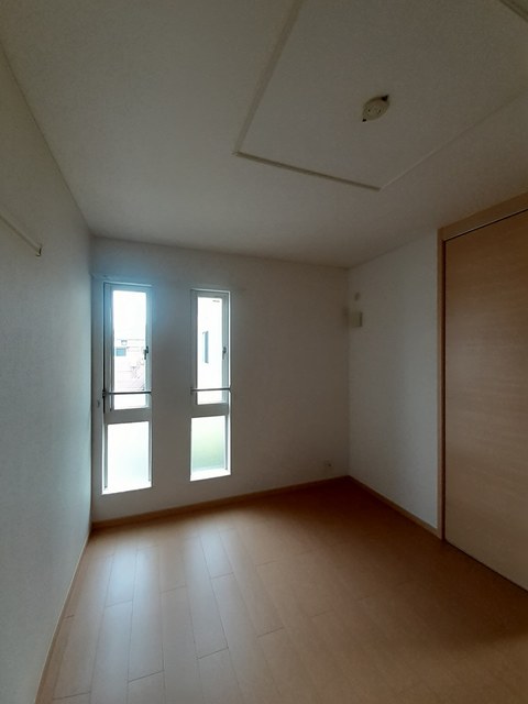 エルヴェ・クレール ベッドルーム