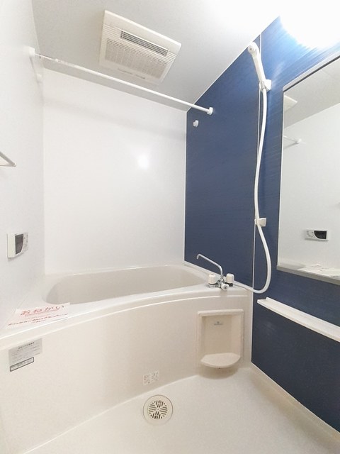 エルヴェ・クレール 風呂画像