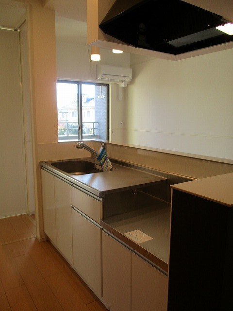 ア・ピアチェーレ　Ａ キッチン