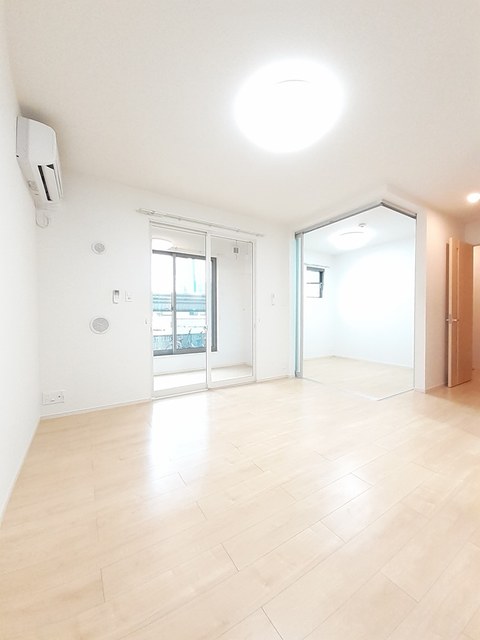 ティーグル　ドゥー リビング