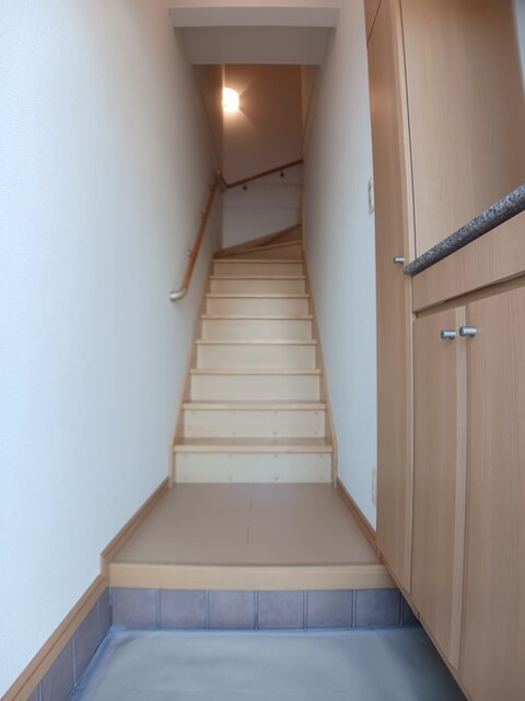 フェニックス唐山　Ａ 玄関