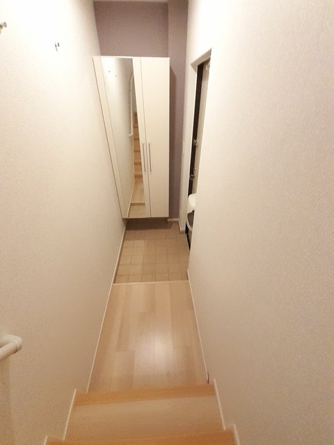 ファミール光葉　Ｂ 玄関