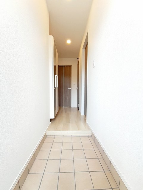 メゾン・ド・クレストⅡ 玄関