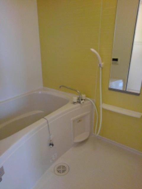 ウージー 風呂画像