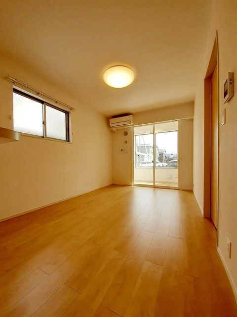 レジデンス鳥生６ リビング