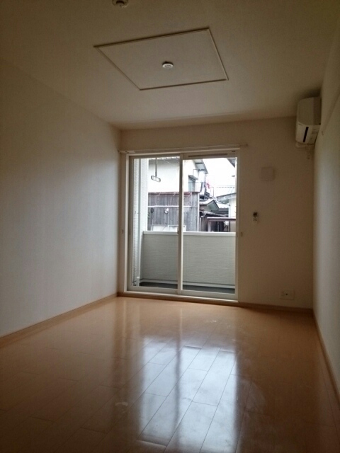 プロムナード道辺　Ｂ リビング