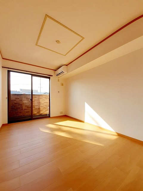 ポレール リビング