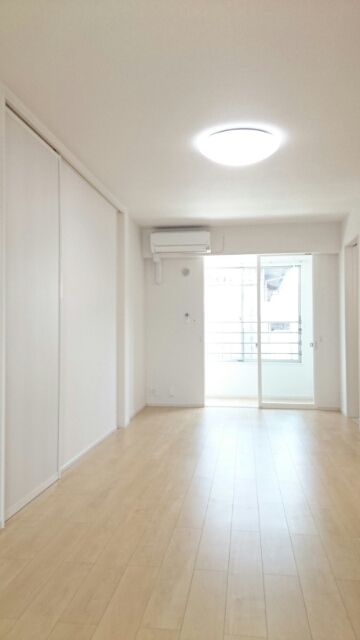 ルーベル　立花　Ⅱ リビング