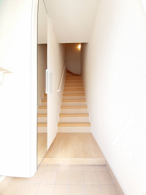 ルミナス今治　Ⅰ 玄関