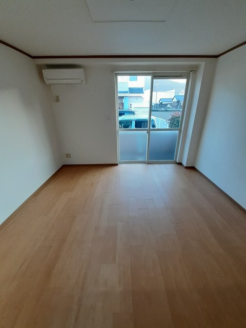 ア・ラ・モード本郷Ｂ リビング