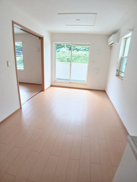 グラン・すずかぜの丘Ａ リビング