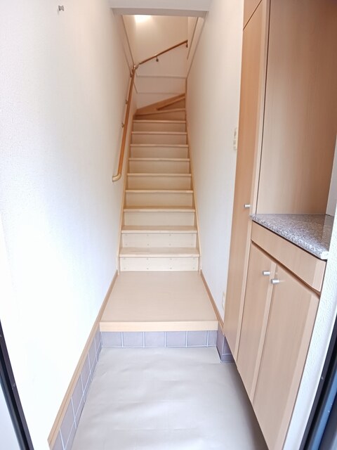 グラン・すずかぜの丘Ｂ 玄関