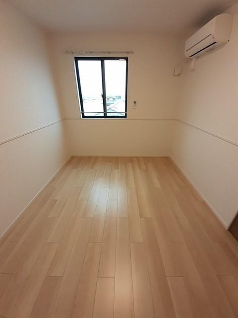 フロイデ　ＫＡＮＡＧＥＮ中村 ベッドルーム