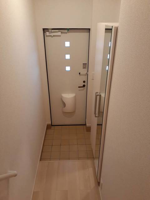 ソレイユＮⅢ 玄関