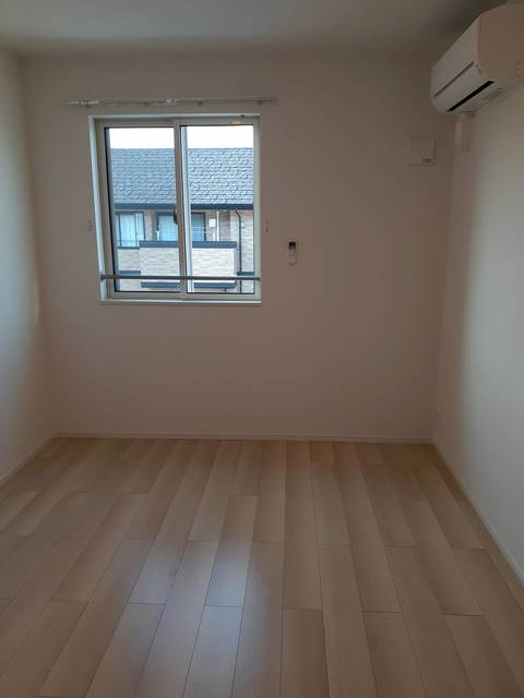 ソレイユＮⅢ ベッドルーム