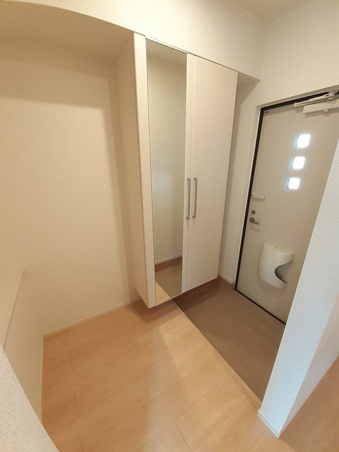 ピアッツァ高木　Ａ 玄関