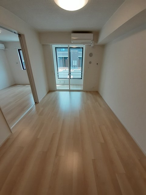 ソーレ　７Ｂ リビング