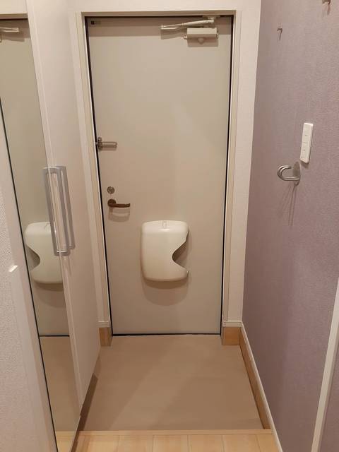 ネオ・クレメント　Ｂ 玄関