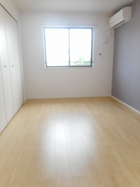 メリリーＢ ベッドルーム