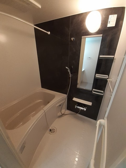 メゾンリヴィエールＭ 風呂画像