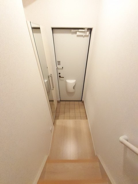 エテルノ新居浜 玄関