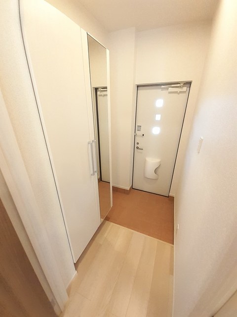 トレ・パーチェ西連寺　Ⅱ 玄関