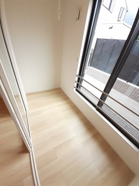 トレ・パーチェ西連寺　Ⅱ ベランダ