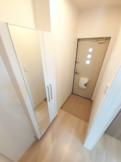 ロカルモラン　Ａ 玄関