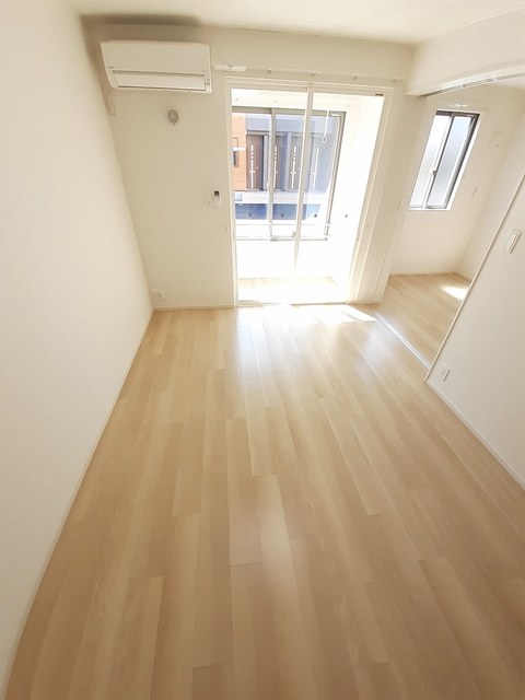 ロカルモラン　Ａ リビング