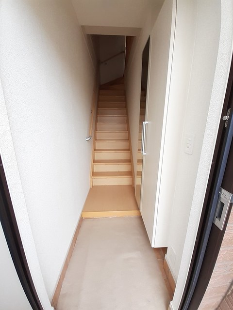 サンリットヴィラⅤ　Ａ 玄関