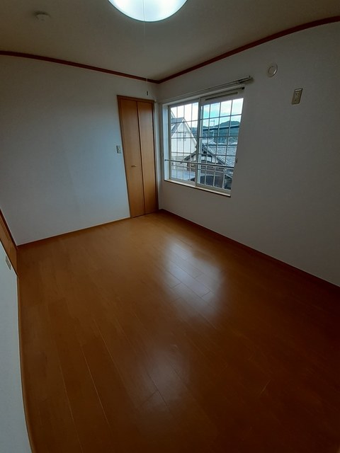 ジュネス本郷 ベッドルーム