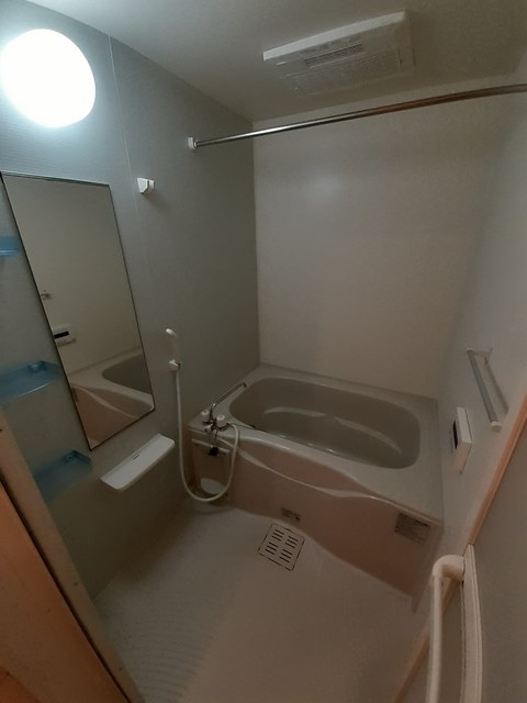 オーヴ 風呂画像