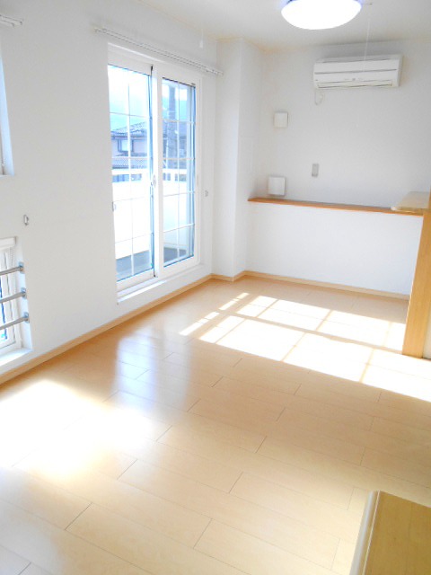 ブリーズヒル国領　Ｃ リビング