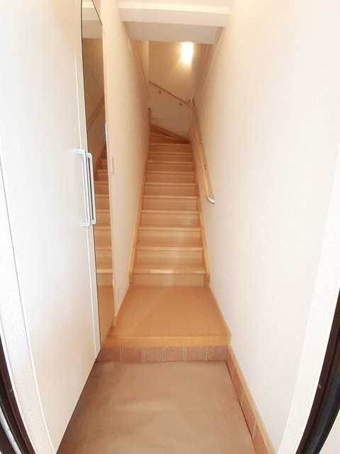 エスポワール　幸 玄関