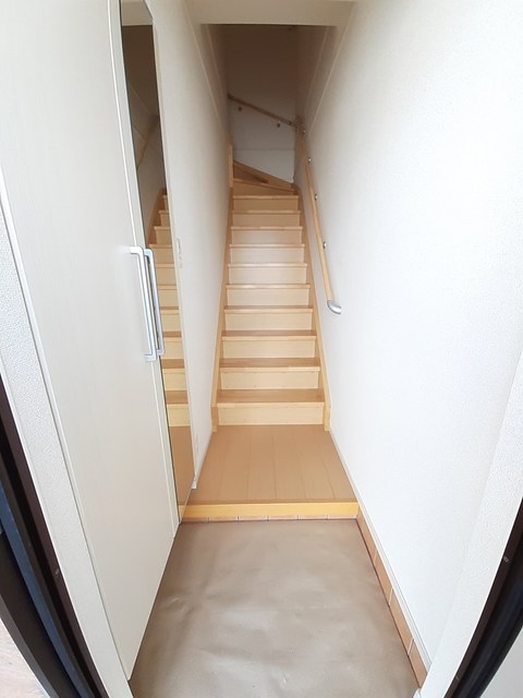 リヴェールⅤ 玄関