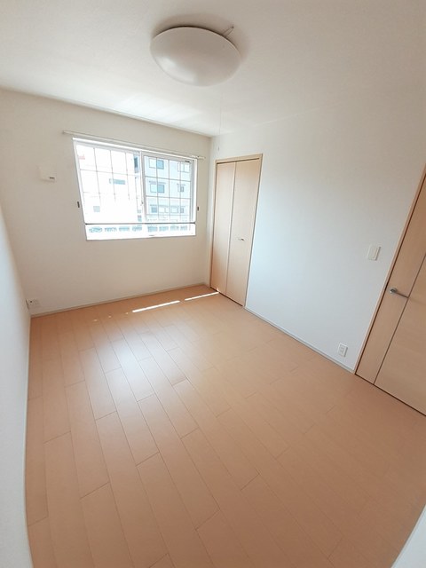 リヴェールⅤ ベッドルーム