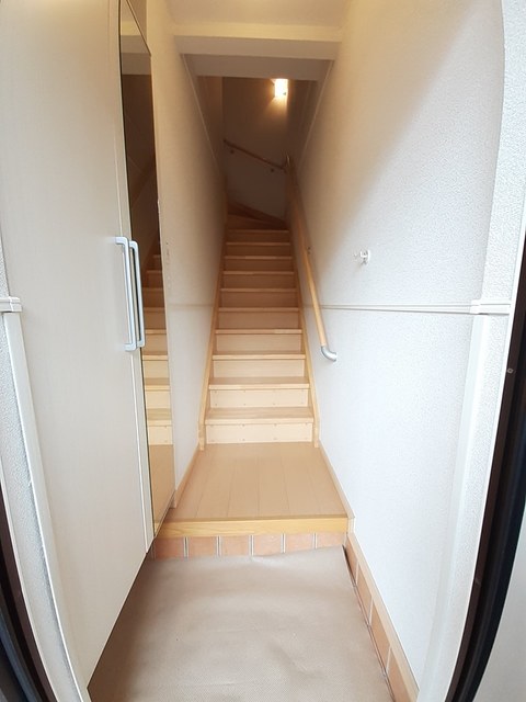 ラ・クゥー　Ｂ 玄関