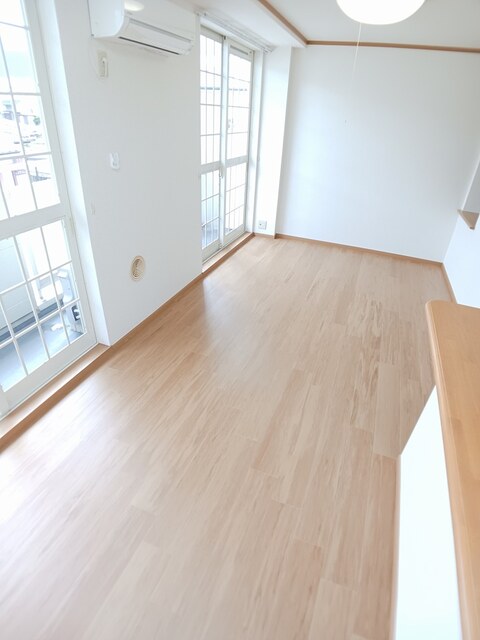 プロムナード本郷 リビング