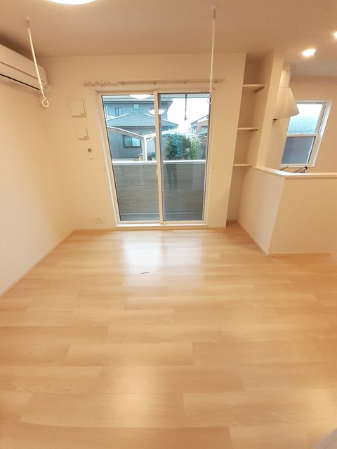 アカンサス リビング