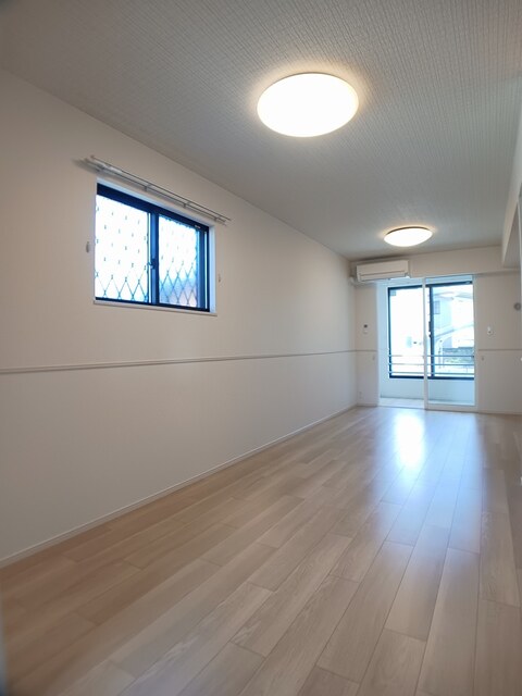 ソレイユ　リック リビング