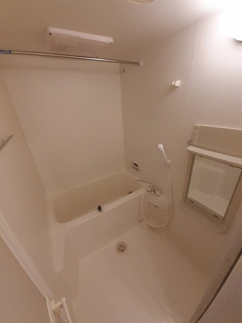 ビサイド・スリー 風呂画像