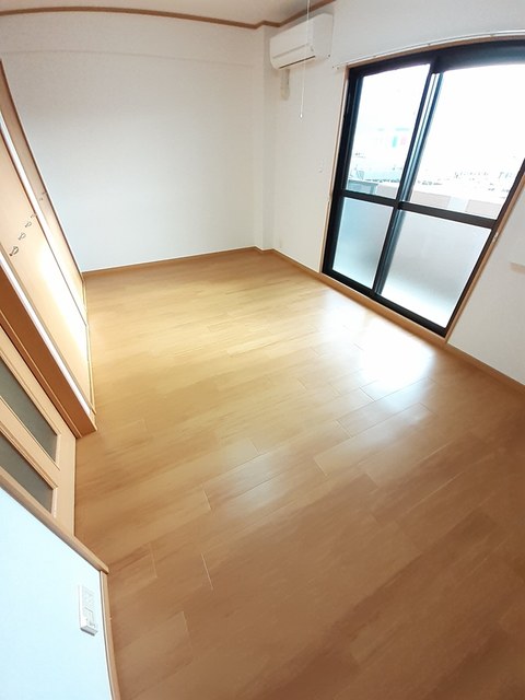 モンシェ　モア・Ⅱ リビング