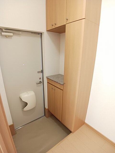 グラン・すずかぜの丘Ｃ 玄関