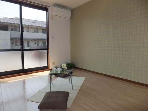 フォレスト北日吉 C棟 リビング