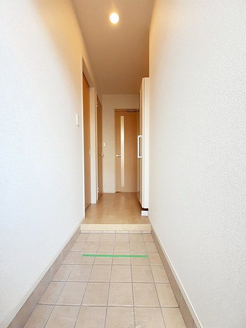 グランディール本町Ａ 玄関