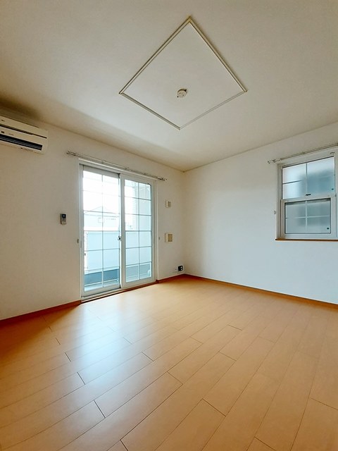 ロータス鳥生　Ｃ リビング