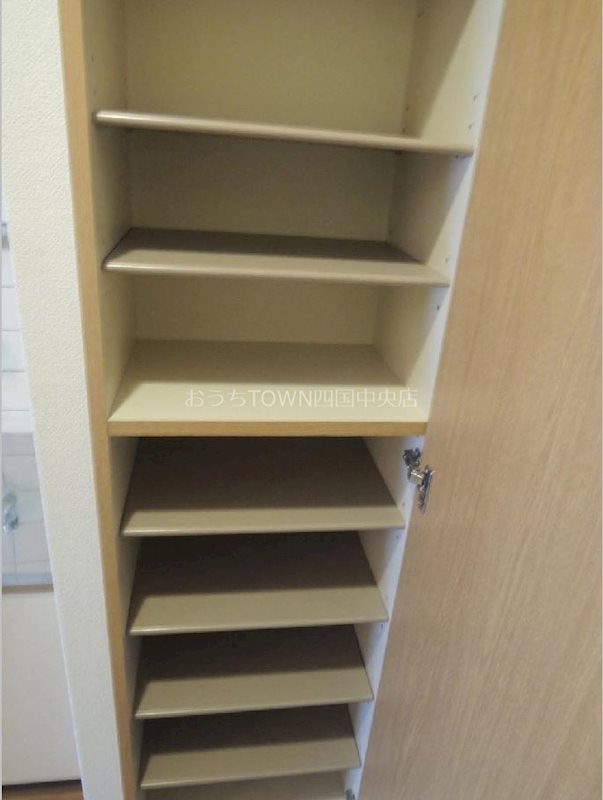 B.G　Fieldハイツ 玄関