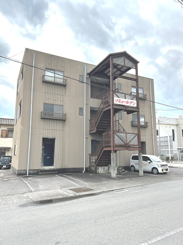 ソミュールアン 101号室 外観