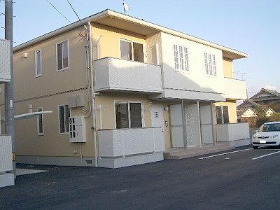 シャーメゾンカナリー  B203号室 外観